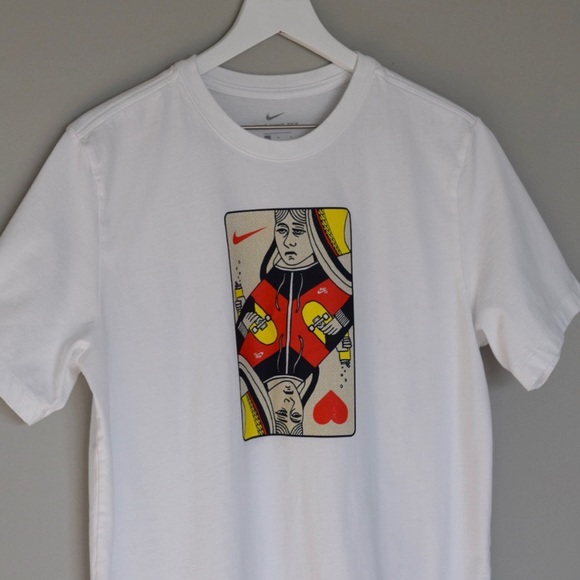 nike queen of hearts t shirt